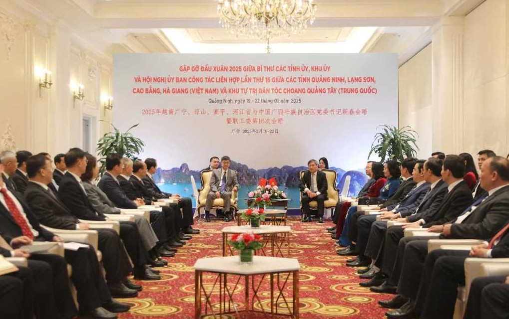 Sớm xây dựng Khu hợp tác ngành nghề qua biên giới giữa Quảng Ninh (Việt Nam) và Quảng Tây (Trung Quốc) Sớm xây dựng Khu hợp tác ngành nghề qua biên giới giữa Quảng Ninh (Việt Nam) và Quảng Tây (Trung Quốc)