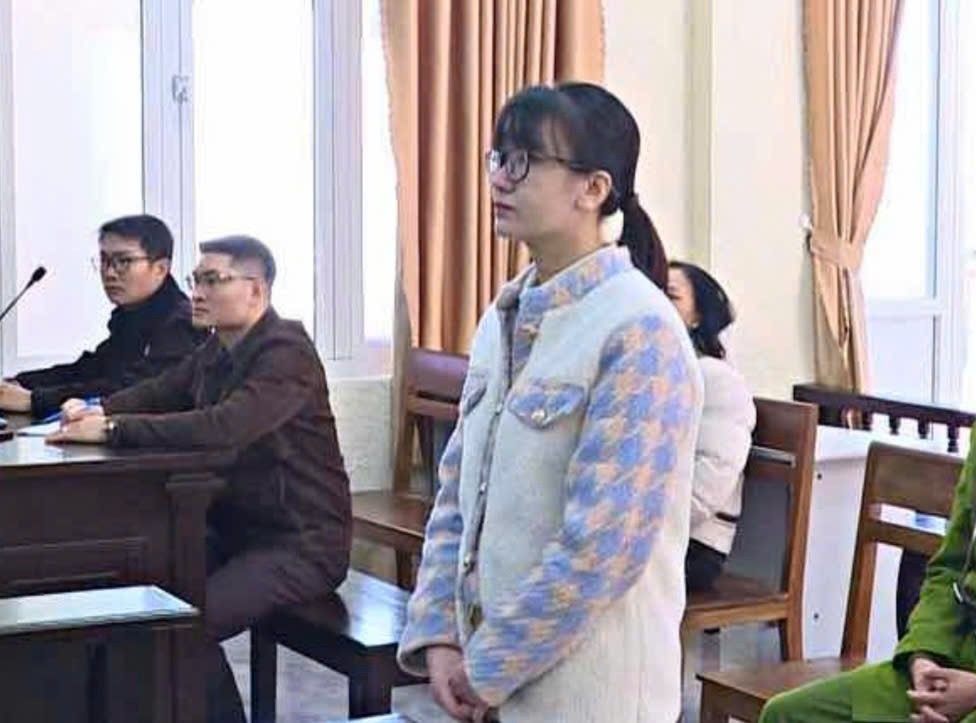 Lĩnh án 8 năm tù vì chiếm đoạt 1 tỷ đồng bằng thủ đoạn 