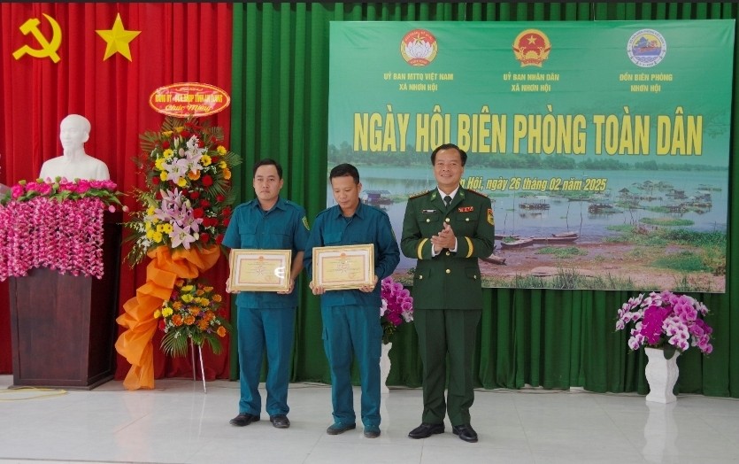 Tưng bừng Ngày Hội Biên phòng toàn dân ở các địa phương vùng biên giới