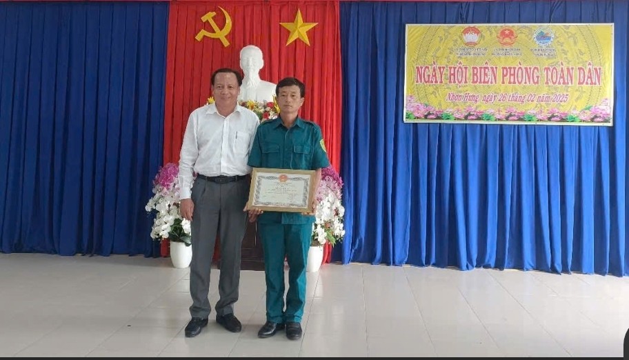 Tưng bừng Ngày Hội Biên phòng toàn dân ở các địa phương vùng biên giới