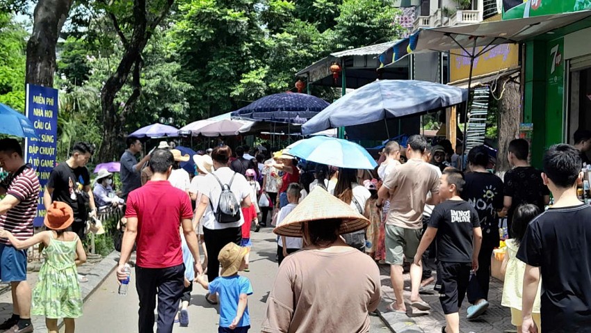 Hà Nội đón 4,59 triệu lượt du khách trong 2 tháng đầu năm