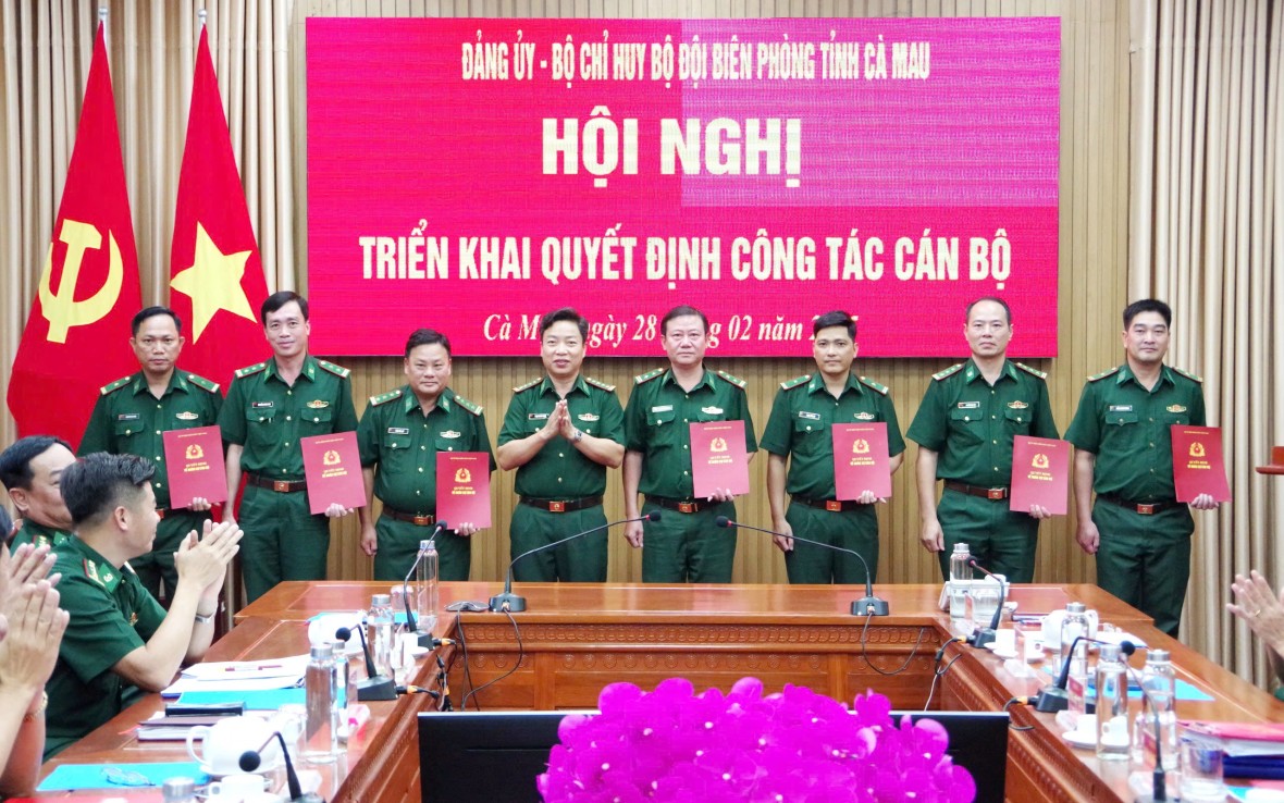 Nhiều sĩ quan Biên phòng Cà Mau được điều động, bổ nhiệm