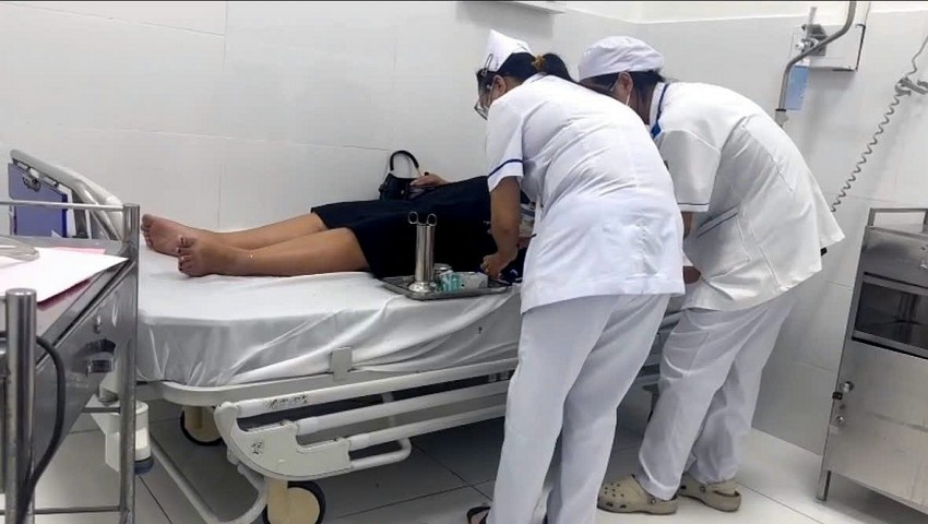 Bệnh nhận được tham khám khi nhập viện.