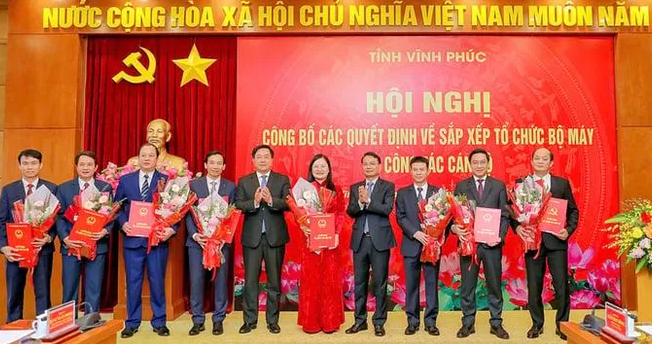 Vĩnh Phúc bổ nhiệm 8 Giám đốc sở sau khi tinh gọn bộ máy