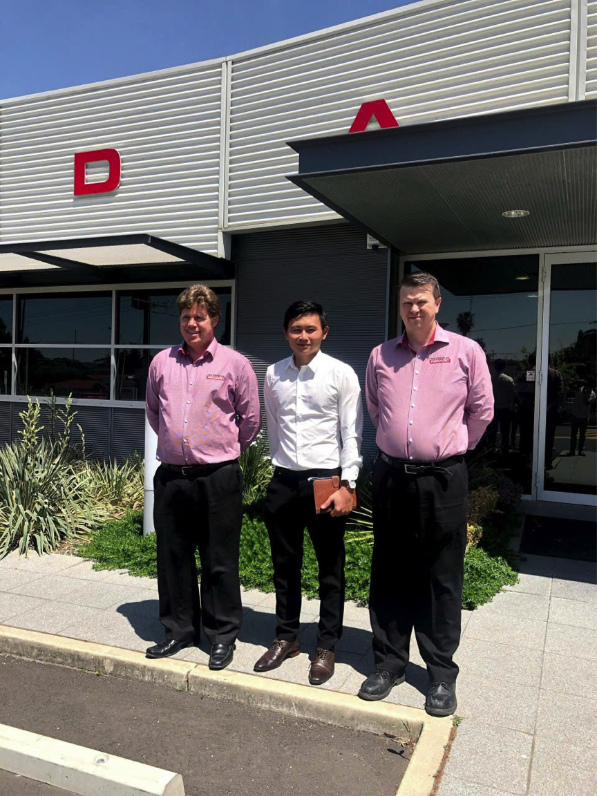 Tiến sĩ Dương Văn Sinh – chuyên gia đầu ngành về tái tạo ắc quy axit chì.