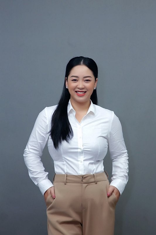 Luật sư Dương Ánh Nga sở hữu nền tảng kiến thức chuyên môn vững vàng và khả năng tư duy sắc bén.