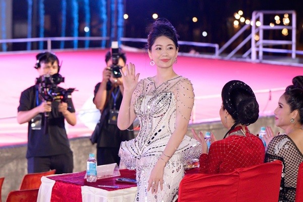 Chủ tịch cuộc thi - Th, Hoa hậu Lê Thị Thơ