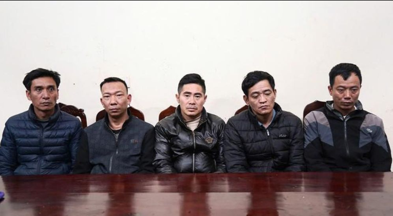 Nhóm công nhân đánh bạc bị bắt ngay tại công trình sửa chữa nhà ăn của huyện