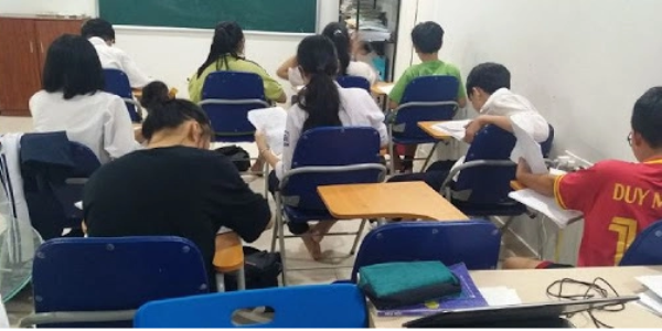 Dạy, học thêm ngoài nhà trường: Chưa có hướng dẫn pháp lý quy định