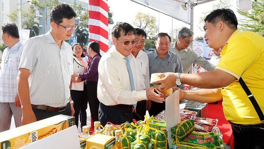 Tiền Giang: Diễu hành hưởng ứng ngày Quyền của người tiêu dùng Việt Nam