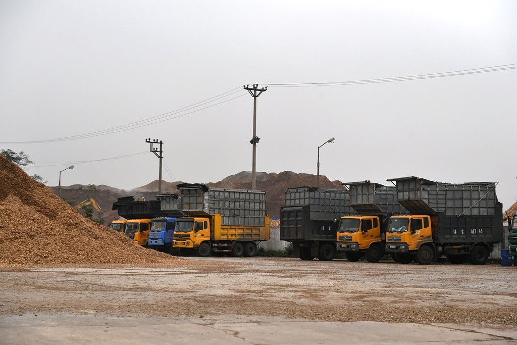 Xe siêu cơi nới, hết hạn đăng kiểm tung hoành ở Khu công nghiệp Cái Lân