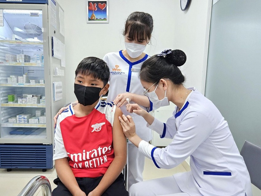 VNVC và Pfizer ký kết hợp tác chia sẻ kiến thức sản xuất vắc xin tại Việt Nam VNVC và Pfizer ký kết hợp tác chia sẻ kiến thức sản xuất vắc xin tại Việt Nam