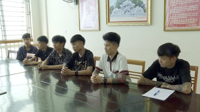 Các công dân được Công an tỉnh Yên Bái tiếp nhận. (Ảnh: CAYB) Các công dân được Công an tỉnh Yên Bái tiếp nhận. (Ảnh: CAYB)