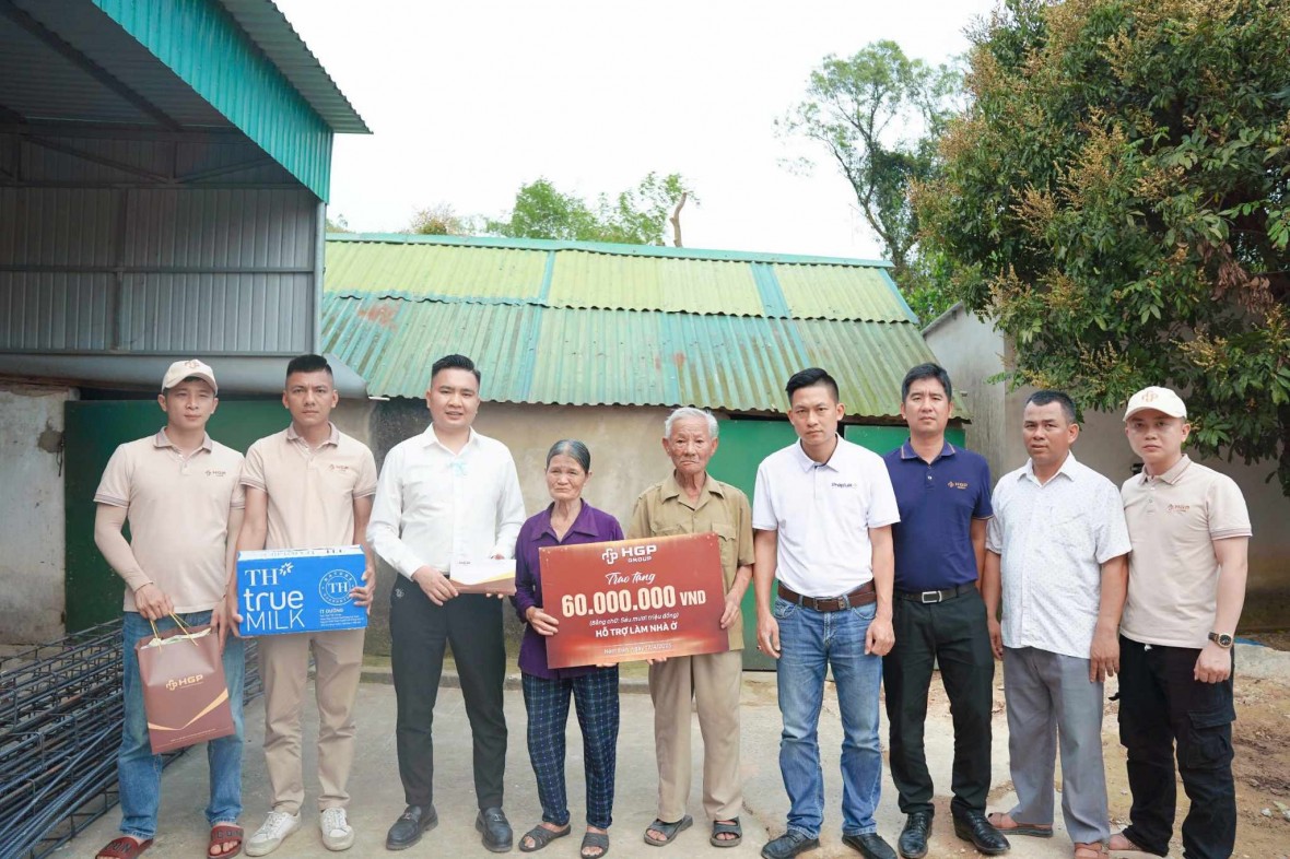 Trao tặng 170 suất quà cho hộ có hoàn cảnh khó khăn tại huyện Nam Đàn