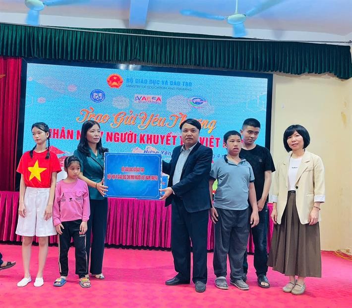 Nâng cao chất lượng giáo dục, dạy nghề cho học sinh khuyết tật