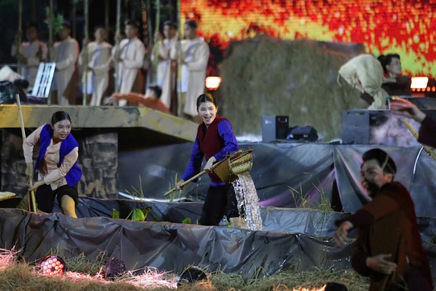 Thủ tướng Phạm Minh Chính tham dự chương trình 