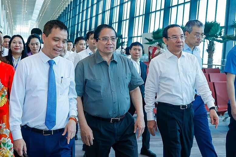 Thủ tướng nêu 6 bài học kinh nghiệm lớn trong việc thực hiện các mục tiêu phát triển kinh tế - xã hội