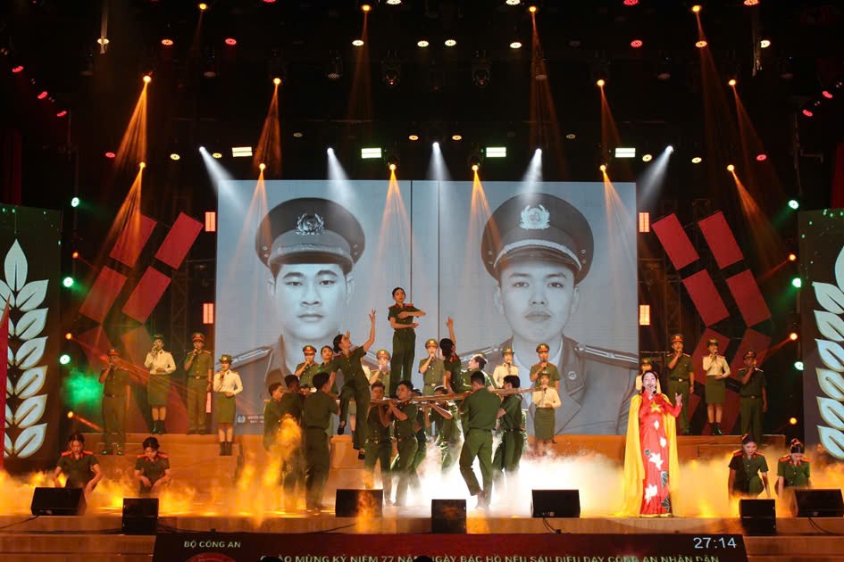 Kiên Giang: Khai mạc Hội diễn nghệ thuật quần chúng Công an nhân dân khu vực 4