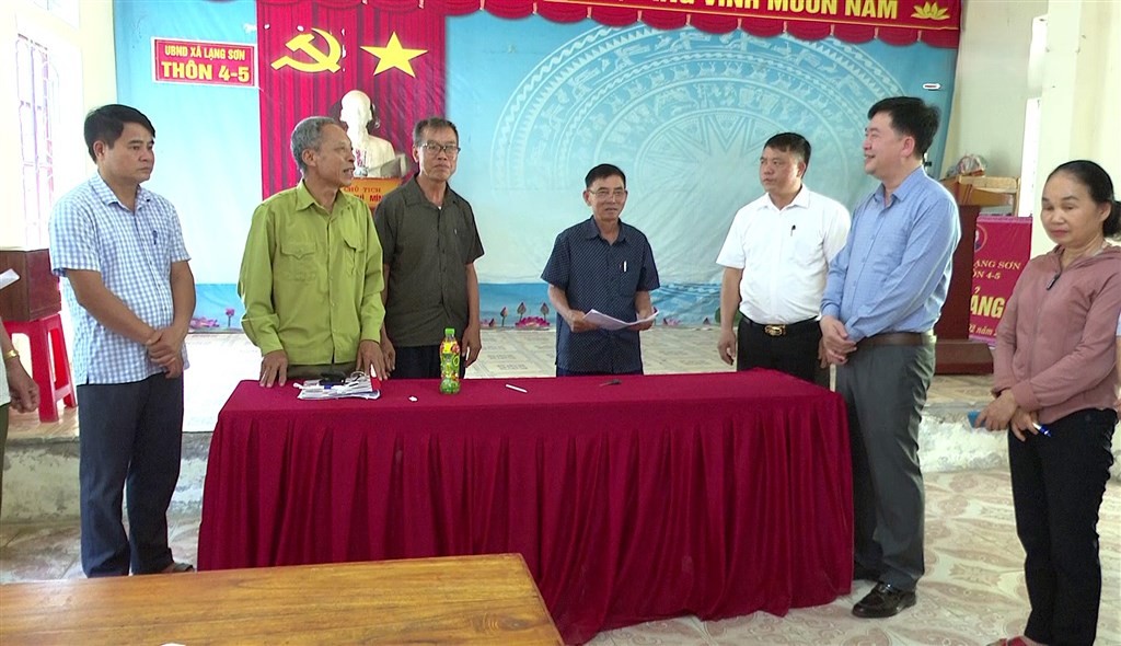 Cử tri huyện Anh Sơn nhất trí cao phương án sáp nhập đơn vị hành chính.