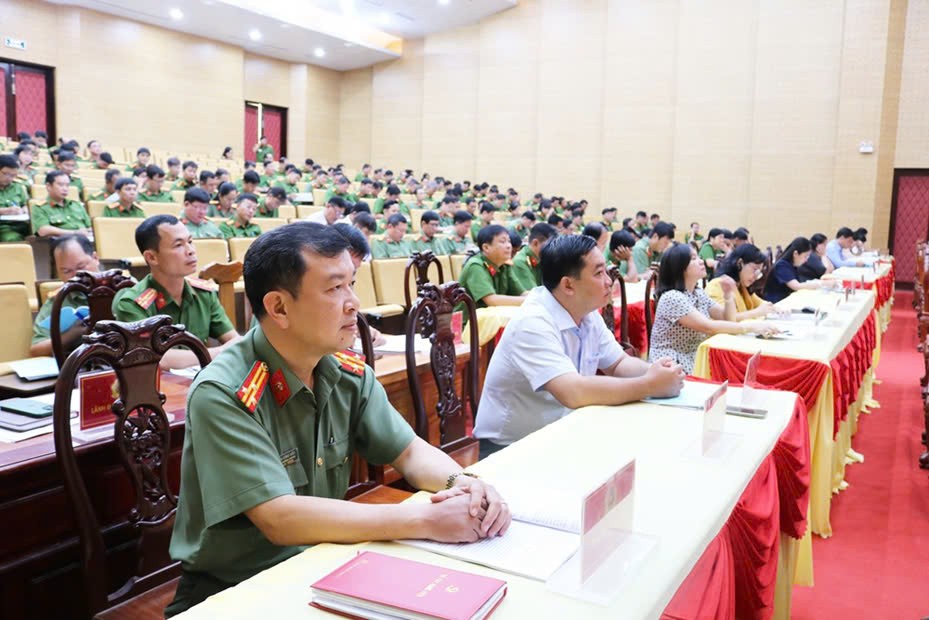 Công an tỉnh An Giang tổ chức ​​​​​​​Hội nghị Xây dựng các dự án luật do Bộ Công an chủ trì soạn thảo trình Quốc hội