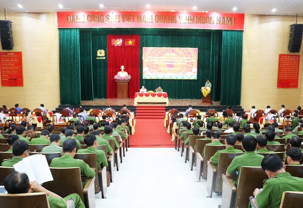 Công an tỉnh An Giang tổ chức ​​​​​​​Hội nghị Xây dựng các dự án luật do Bộ Công an chủ trì soạn thảo trình Quốc hội