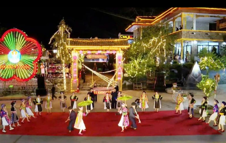 Tưng bừng Lễ hội khèn H'Mông trên Cao nguyên đá Đồng Văn