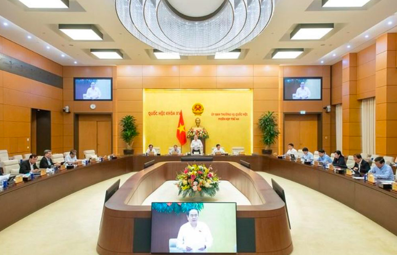 Trong phiên họp tháng 4/2025, Ủy ban Thường vụ Quốc hội đã cho ý kiến về hồ sơ đề nghị sửa đổi, bổ sung một số điều của Hiến pháp năm 2013. Trong phiên họp tháng 4/2025, Ủy ban Thường vụ Quốc hội đã cho ý kiến về hồ sơ đề nghị sửa đổi, bổ sung một số điều của Hiến pháp năm 2013.