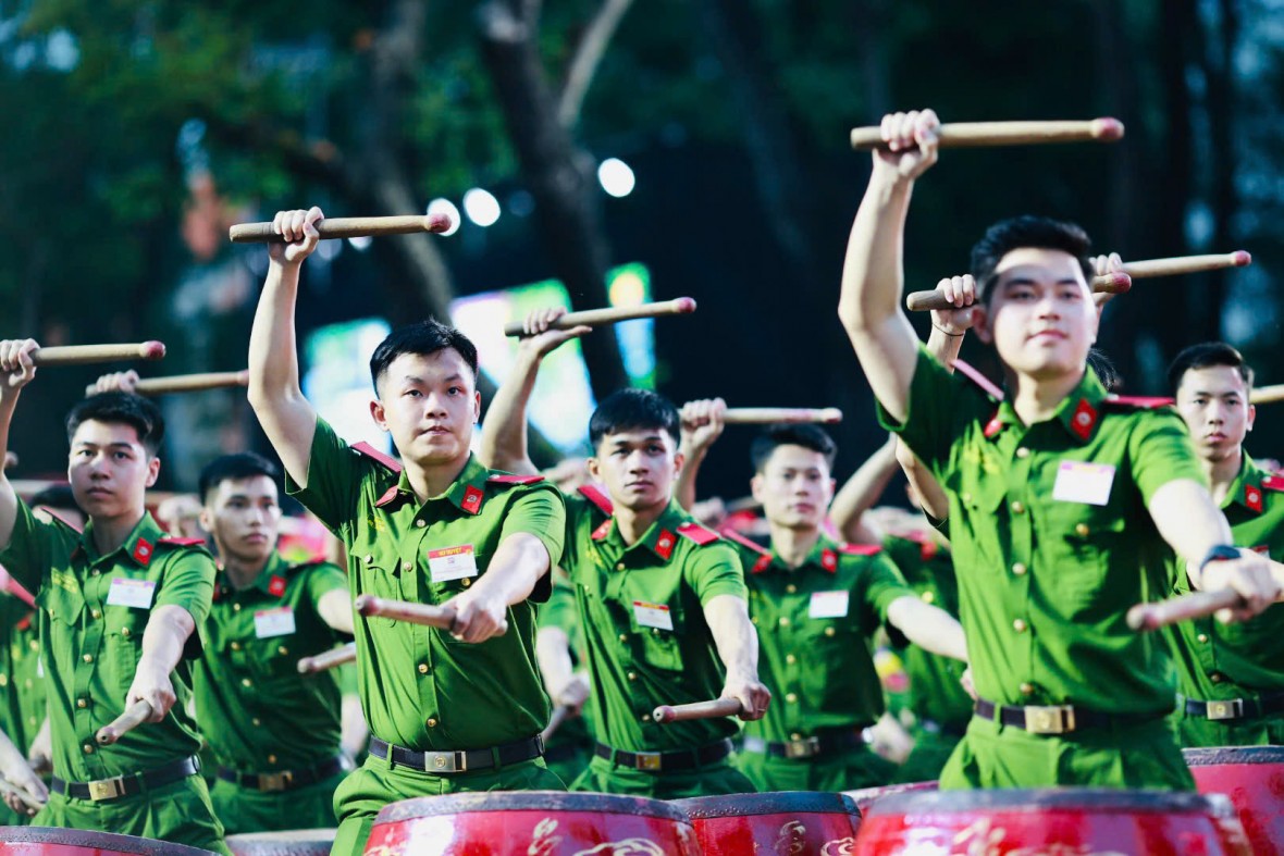Ân tượng đêm sơ duyệt diễu binh của Học viên Cảnh sát
