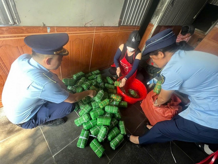 Nghệ An phát hiện gần 1 tấn thực phẩm bẩn, không rõ xuất xứ