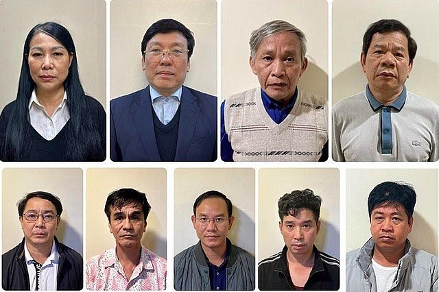 Hoàng Thị Thúy Lan (cựu Bí thư Tỉnh ủy Vĩnh Phúc) cùng nhiều bị can trong vụ án. Hoàng Thị Thúy Lan (cựu Bí thư Tỉnh ủy Vĩnh Phúc) cùng nhiều bị can trong vụ án.