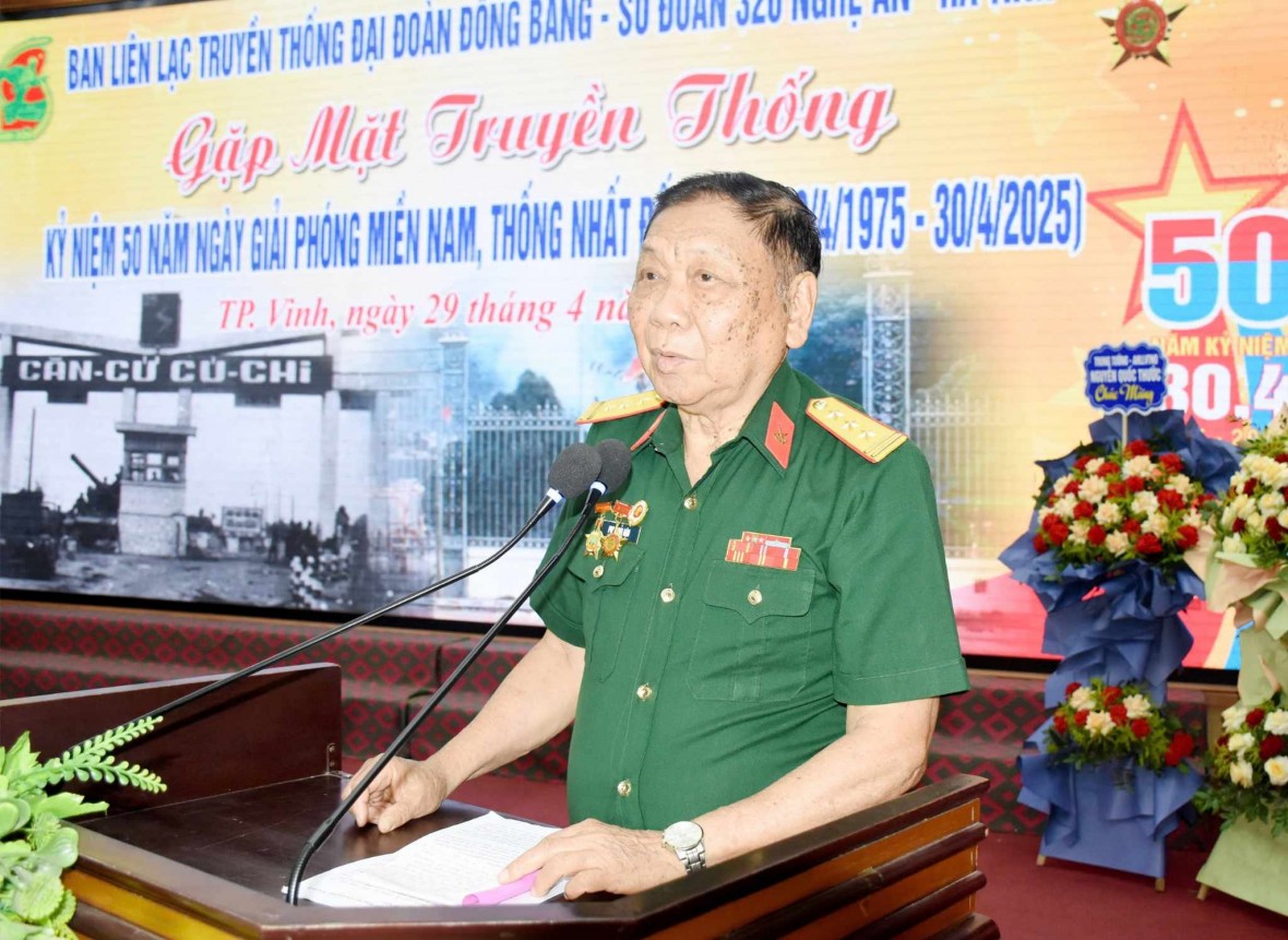 Thượng tá Phạm Hải Hậu - Ban liên lạc truyền thống Đại đoàn Đồng Bằng - Sư đoàn 320 Nghệ An - Hà Tĩnh ôn lại trận đánh cửa mở Đồng Dù - Củ Chi.