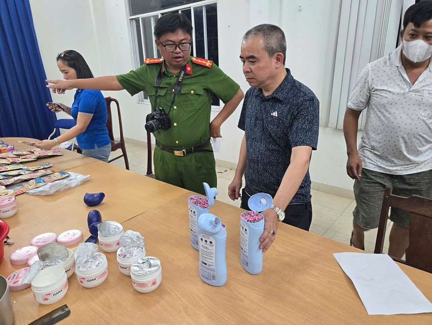 Lực lượng chức năng phát hiện số lượng ma tuý khủng.