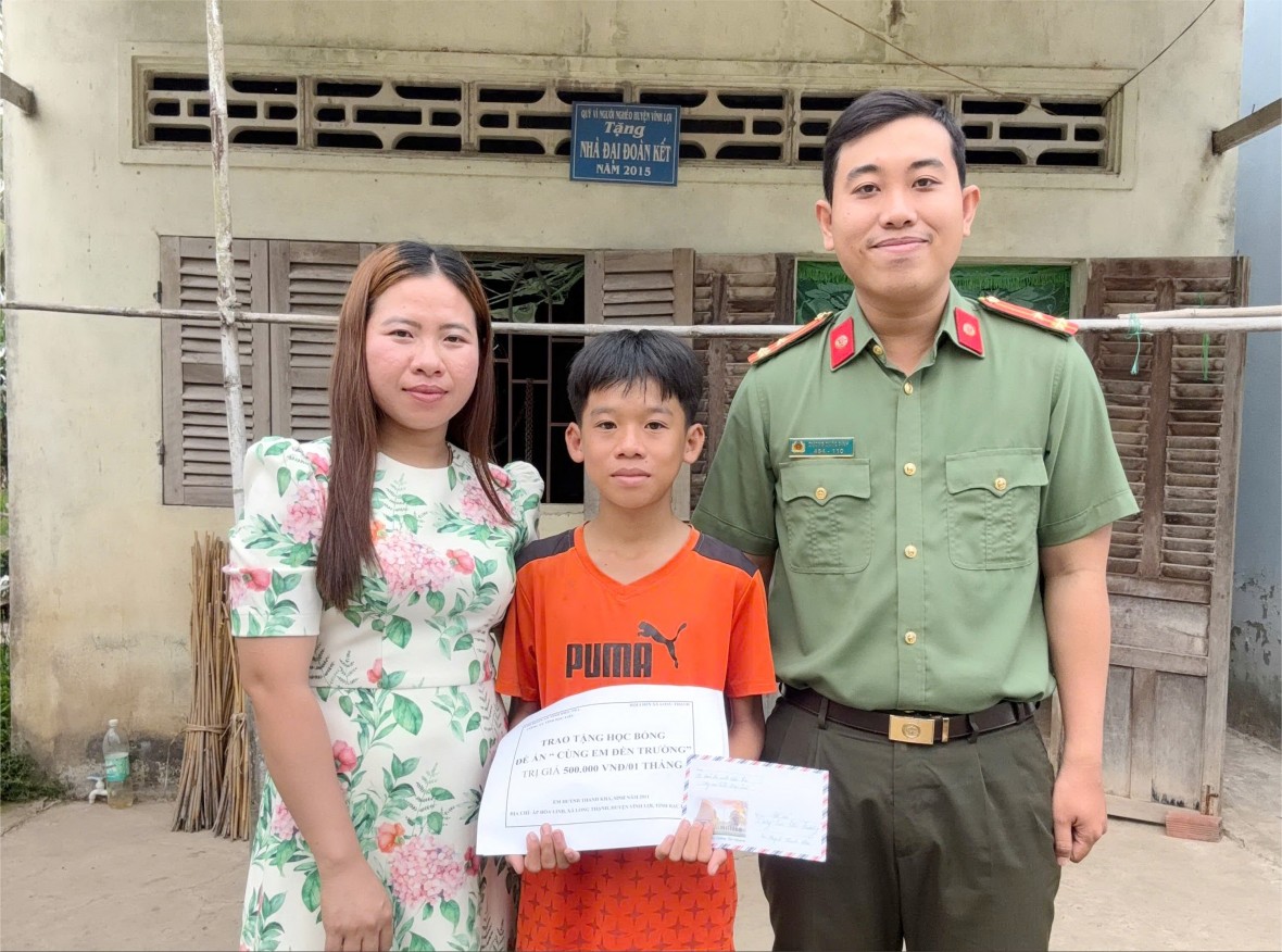 Nuôi dưỡng ước mơ đến trường cho học sinh ở Bạc Liêu