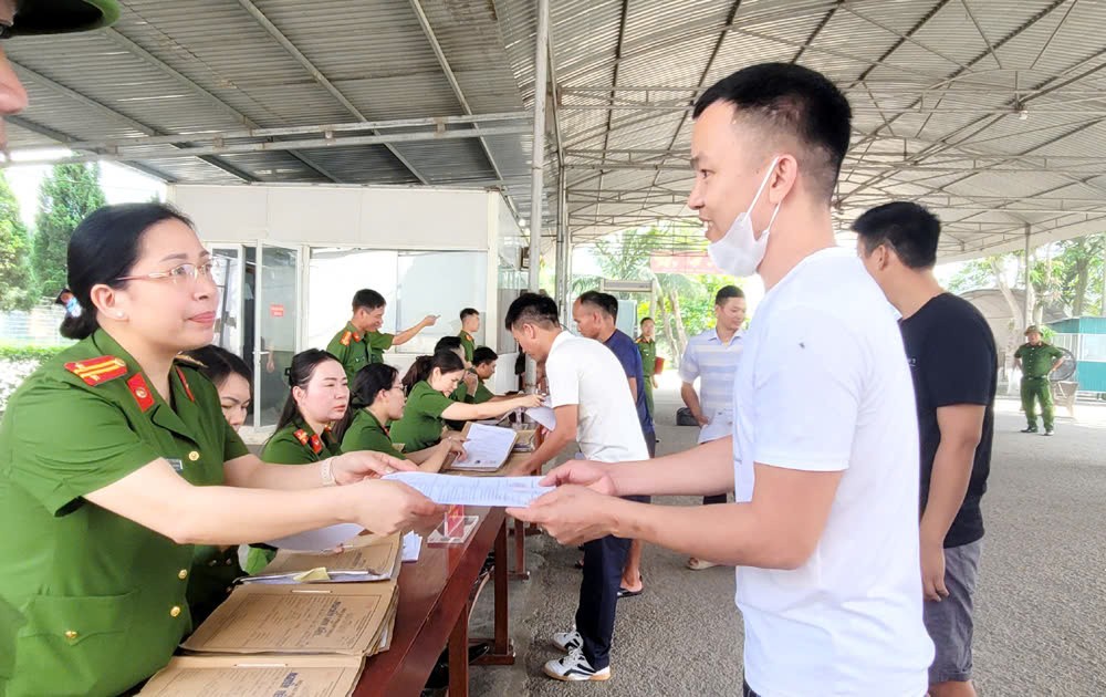Tạo điều kiện cho người đặc xá tái hòa nhập cộng đồng - Ảnh Công an Hà Tĩnh.