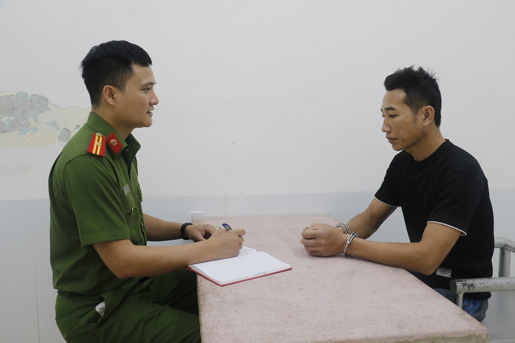 Đối tượng Hà Văn Thúy tại Cơ quan Công an - Ảnh Công an Nghệ An.