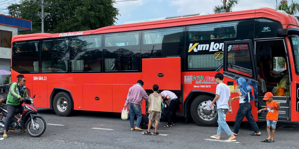 Tại Bến xe Đồng Nai, lượng khách tăng 50%, chủ yếu đi đường dài.