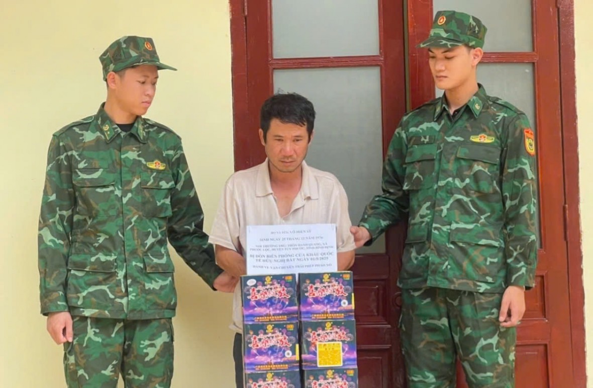 Lạng Sơn: Phát hiện và bắt giữ 2 vụ, với 2 đối tượng vận chuyển pháo nổ trái phép từ Trung Quốc vào Việt Nam Lạng Sơn: Phát hiện và bắt giữ 2 vụ, với 2 đối tượng vận chuyển pháo nổ trái phép từ Trung Quốc vào Việt Nam