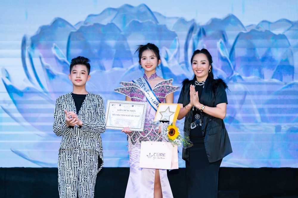 Chung kết Siêu mẫu nhí Toàn năng 2025: Tỏa sáng tài năng nhí, vinh danh Quán quân Nguyễn Huỳnh Yến Trang Chung kết Siêu mẫu nhí Toàn năng 2025: Tỏa sáng tài năng nhí, vinh danh Quán quân Nguyễn Huỳnh Yến Trang