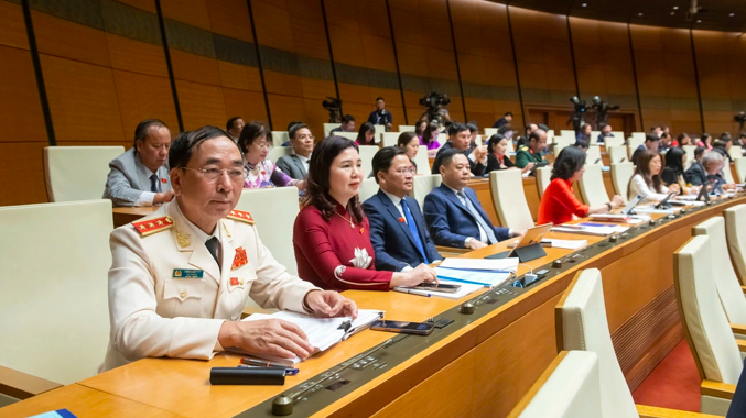 Các đại biểu Quốc hội tại kỳ họp thứ 9 Quốc hội khóa XV. Các đại biểu Quốc hội tại kỳ họp thứ 9 Quốc hội khóa XV.