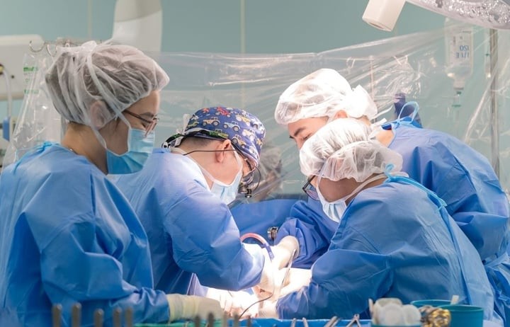 Ghép gan thành công cho bệnh nhi 8 tháng tuổi từ người hiến chết não