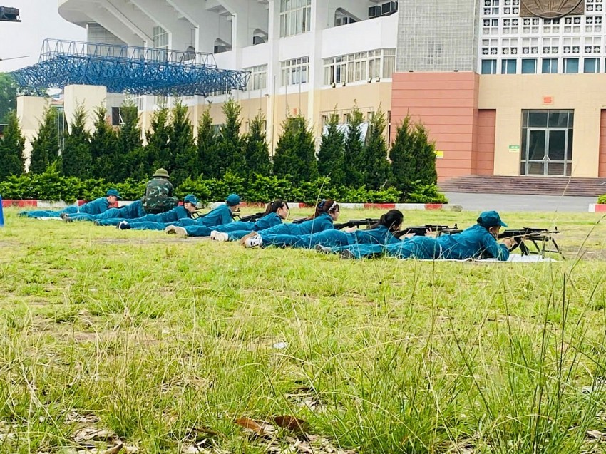 Cán bộ, viên chức Bộ Tư pháp tham gia huấn luyện tự vệ năm 2025