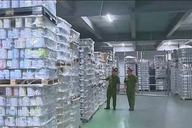 Triệt phá sữa giả.