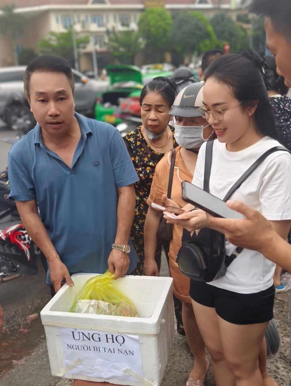 Hành động đẹp của người dân thành phố Vinh.