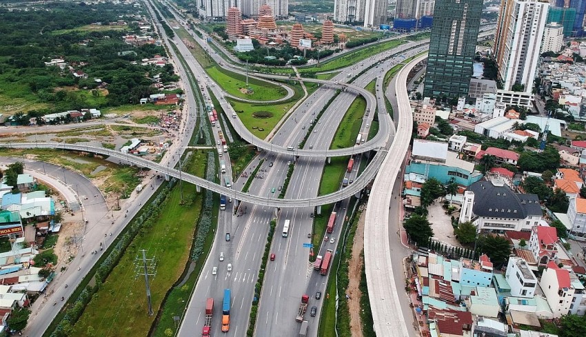 Thủ tướng Chính phủ về việc đôn đốc đẩy nhanh tiến độ phân bổ và giải ngân vốn đầu tư công năm 2025 Thủ tướng Chính phủ về việc đôn đốc đẩy nhanh tiến độ phân bổ và giải ngân vốn đầu tư công năm 2025