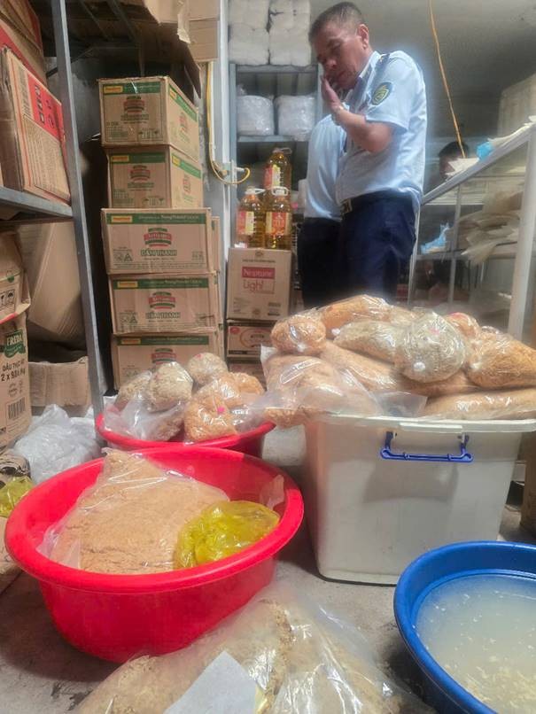 Phát hiện 100kg ruốc gà không rõ nguồn gốc