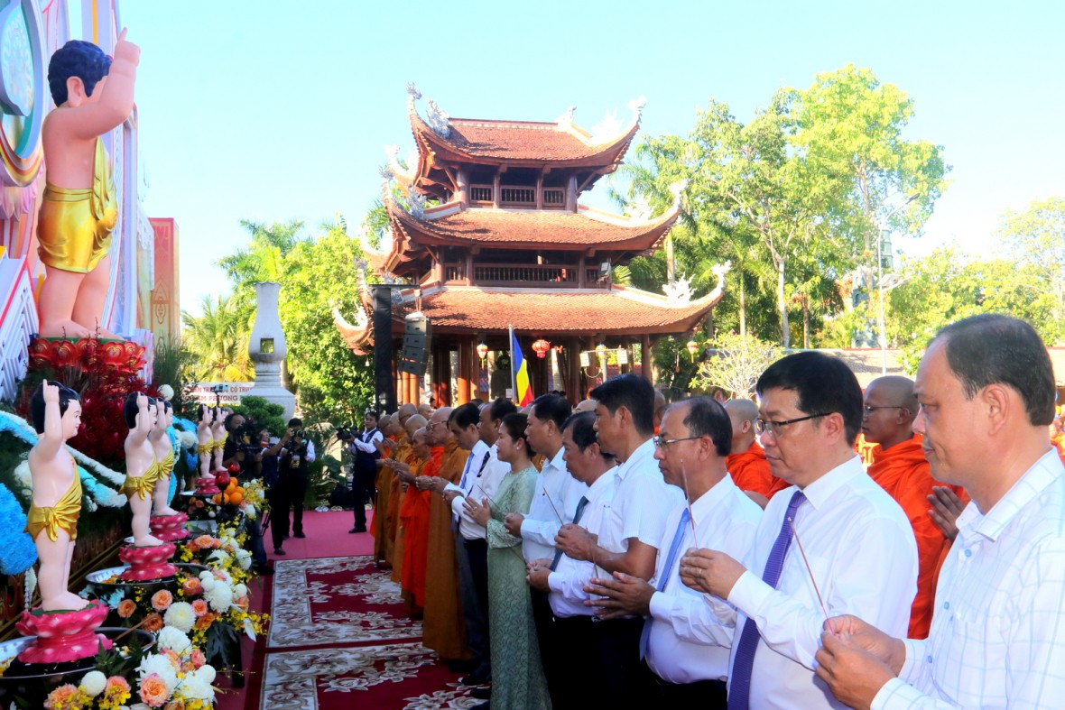 Cần Thơ tổ chức Đại lễ Phật đản Phật lịch 2569 tại Thiền viện Trúc Lâm Phương Nam