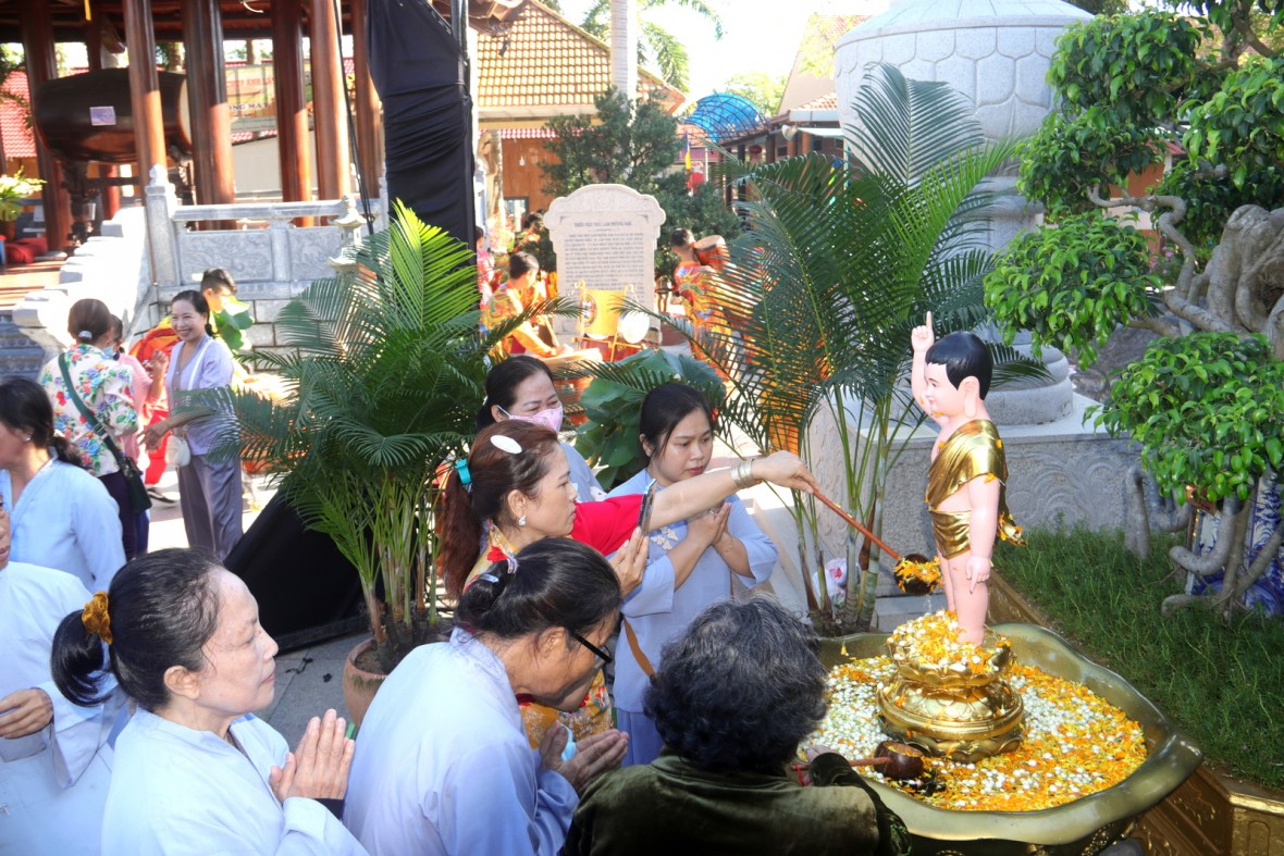 Cần Thơ tổ chức Đại lễ Phật đản Phật lịch 2569 tại Thiền viện Trúc Lâm Phương Nam