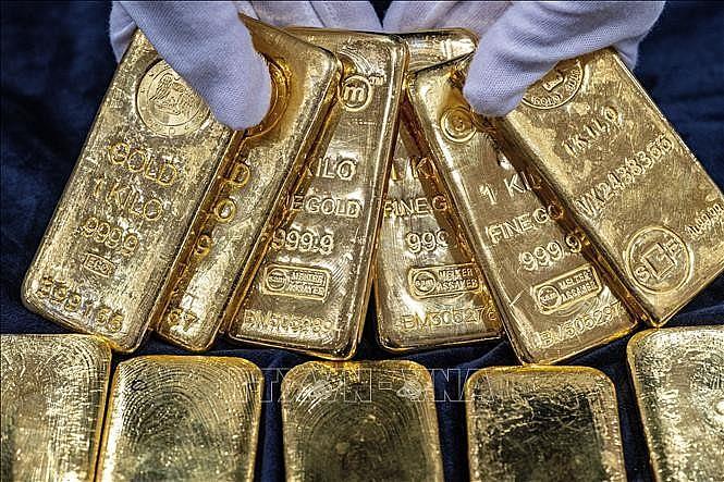 mỗi lượng vàng miếng đã giảm giảm 1,3 triệu đồng ở chiều bán ra. 