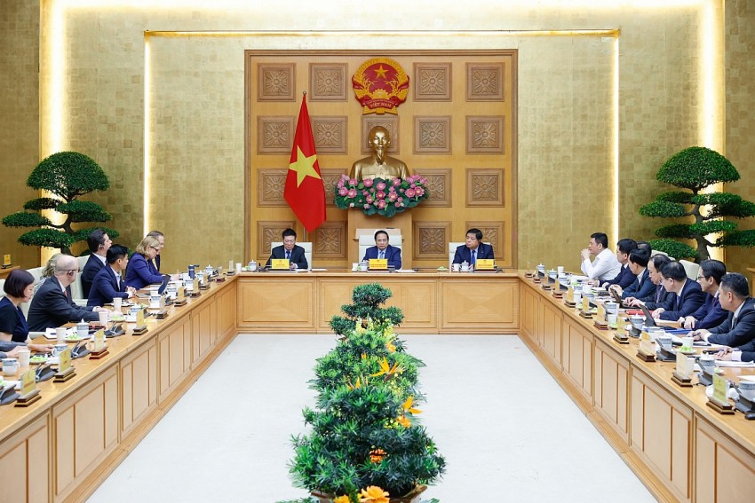 Thủ tướng Phạm Minh Chính làm việc với đại diện cộng đồng doanh nghiệp Hoa Kỳ Thủ tướng Phạm Minh Chính làm việc với đại diện cộng đồng doanh nghiệp Hoa Kỳ