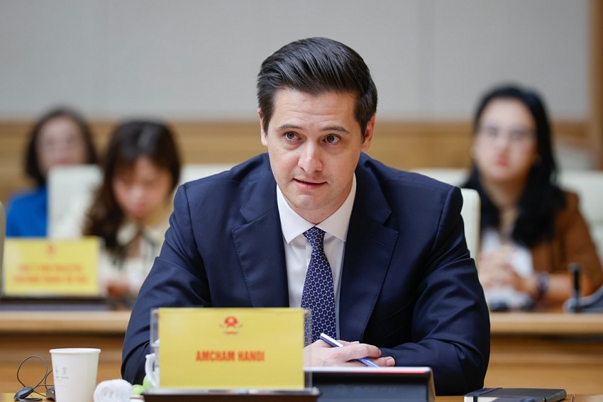 Thủ tướng Phạm Minh Chính làm việc với đại diện cộng đồng doanh nghiệp Hoa Kỳ Thủ tướng Phạm Minh Chính làm việc với đại diện cộng đồng doanh nghiệp Hoa Kỳ